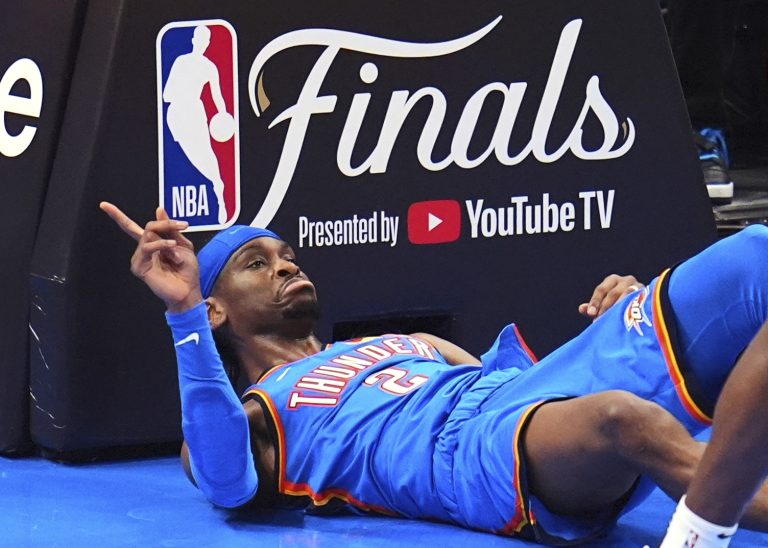 Thunder respond with Game 2 rout of Pacers