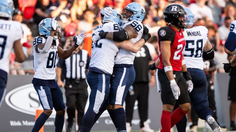 Opportunistic Slywka lifts Argos over Redblacks for first win of season