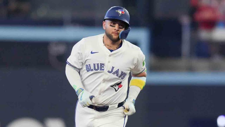 Bichette’s power surge continues in Blue Jays’ thumping of White Sox