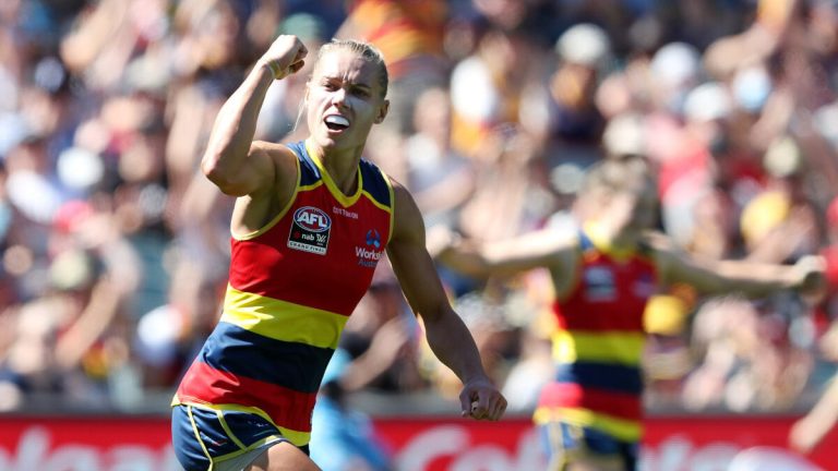 AFLW trailblazers, SA footy legend added to Hall of Fame, Dees table MONSTER Pickett offer