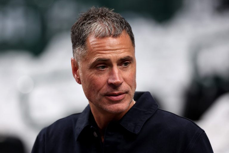 Rob Pelinka Compares Lakers Rookie To Knicks Star Wing