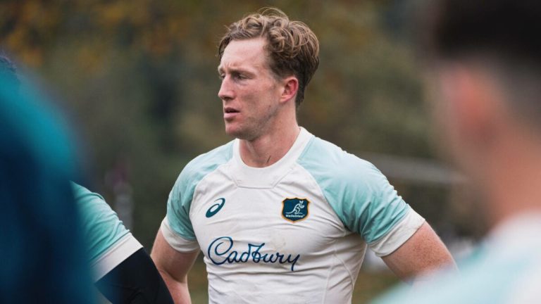 Rising Wallabies star switches Super Rugby franchises, young gun to be squeezed out