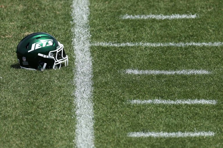 Jets WR Is Reportedly Turning Heads In Camp