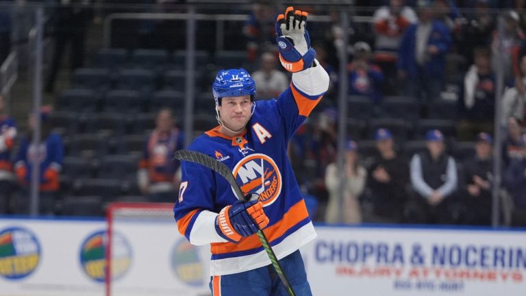 Islanders forward Matt Martin retires, will join team as assistant to general manager