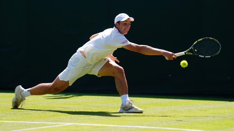College star Oliver Tarvet wins in Slam debut at Wimbledon, could face Alcaraz next
