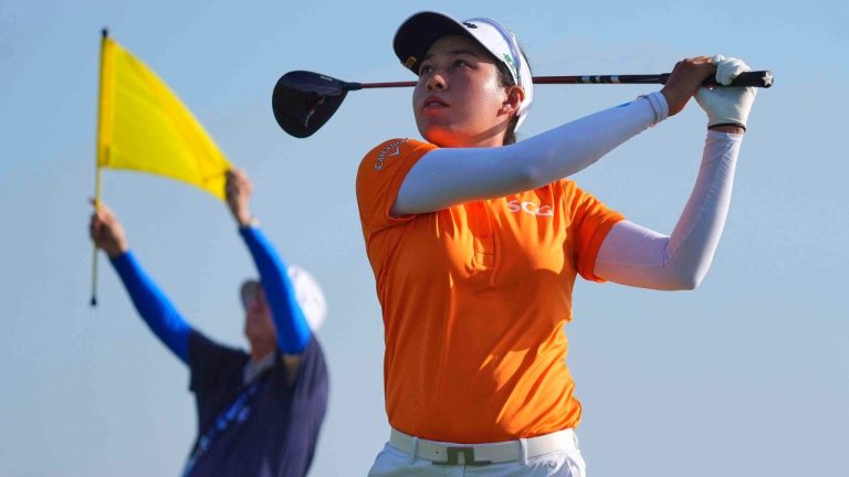 Jenno Thitikul goes on birdie streak to take first-round lead at Women’s PGA