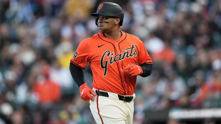 Giants’ Devers goes hitless in loss to Red Sox