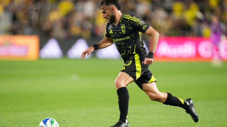 Rossi scores go-ahead goal to boost Crew to win over Whitecaps