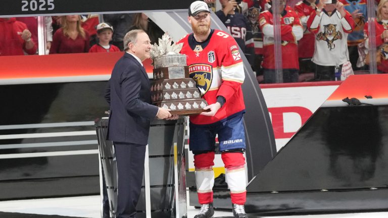 Panthers’ Sam Bennett wins Conn Smythe Trophy