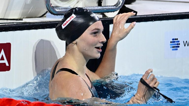 Summer McIntosh just misses another world record at Canadian swimming trials