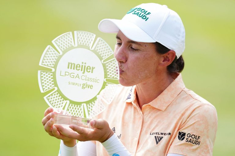 How much each golfer earned from the $3M purse