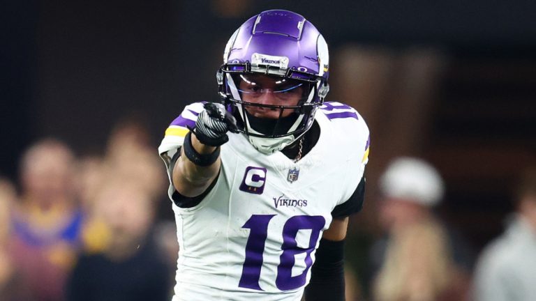 The ‘AP NFL Offensive Player of the Year award winners’ quiz