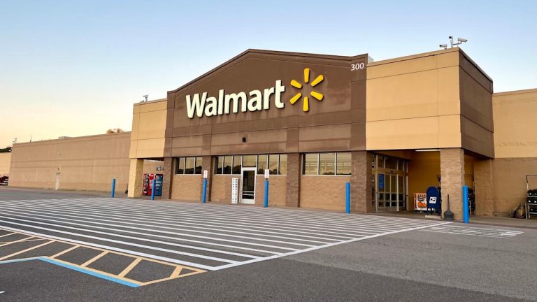 If You Invested in Walmart 5 Years Ago, Here’s How Much Money You’d Have Today
