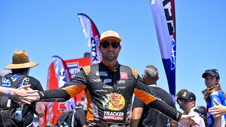 Chase Briscoe wins pole for FireKeepers Casino 400 at Michigan