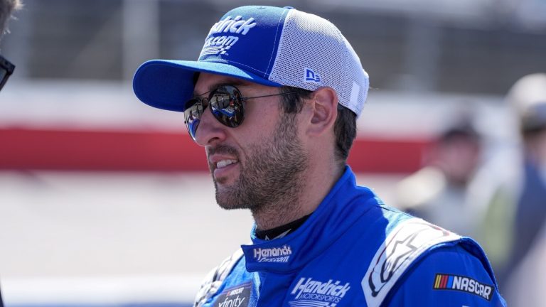 Chase Elliott wins wild Cup Series race at EchoPark Speedway