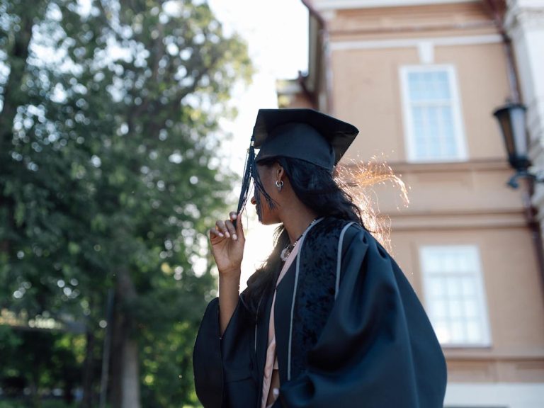 I’m a Gen Zer who landed a 6-figure job at Morgan Stanley before graduation. Here’s what the process was like — and why you should refresh a surprisingly important part of your résumé.