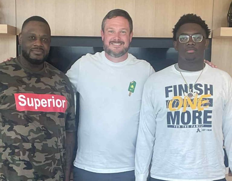 Oregon leads for Rivals250 OL Jayden Dean following first visit