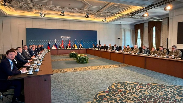 Ukraine and Russia exchange peace memorandums in Istanbul