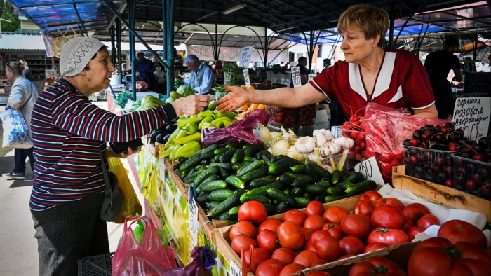 Russia on brink of recession, says economy minister
