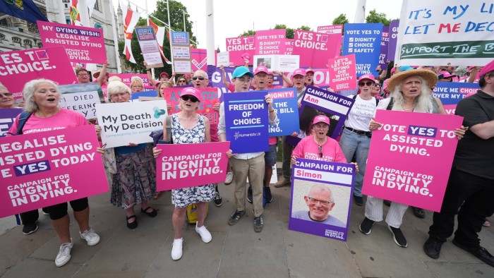 UK assisted dying bill passed by MPs