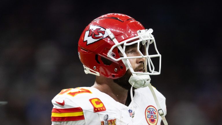 Kelce addresses report about offseason body transformation 