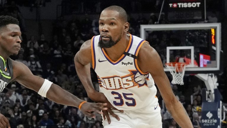Kevin Durant names the three teams he would sign extension with