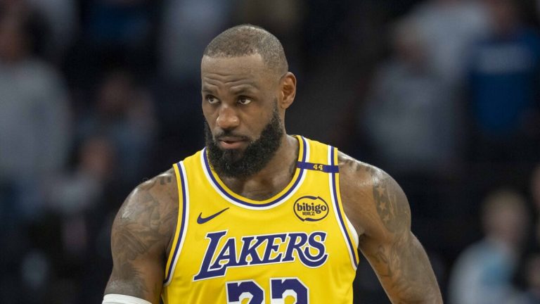 LeBron James exercises 2025-26 player option