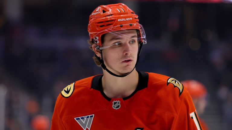 Trade Grades: Ducks trade ‘NHL 23’ cover star to Flyers