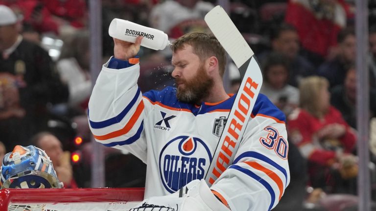 Goaltender Calvin Pickard again steps up for Oilers at crunch time