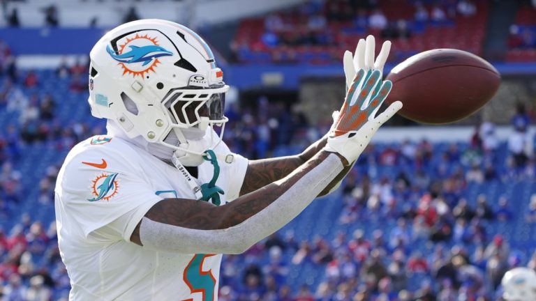 Raiders linked to Dolphins CB Jalen Ramsey
