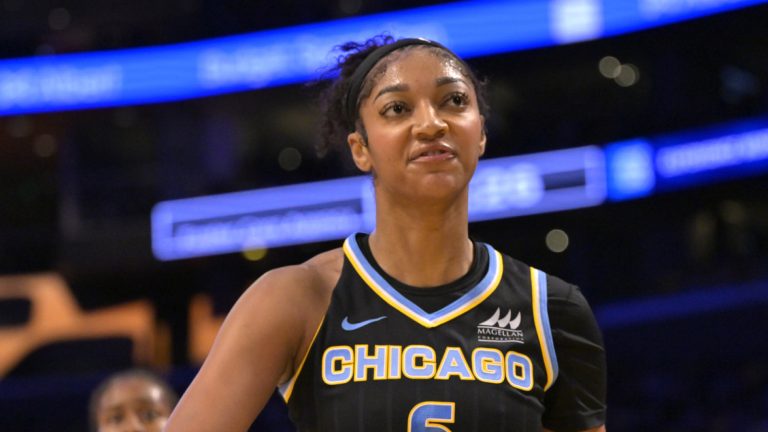 Reese sets WNBA record with another huge rebounding game