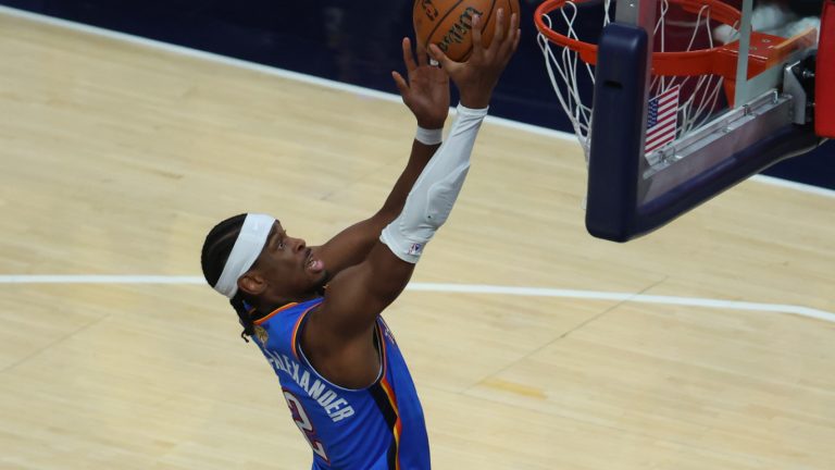 Shai Gilgeous-Alexander saves Thunder in Game 4