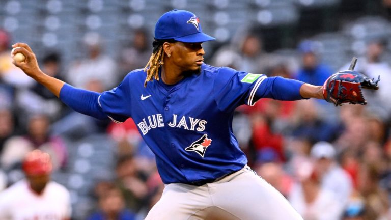 Blue Jays’ Jose Urena clears waivers, signs with Dodgers