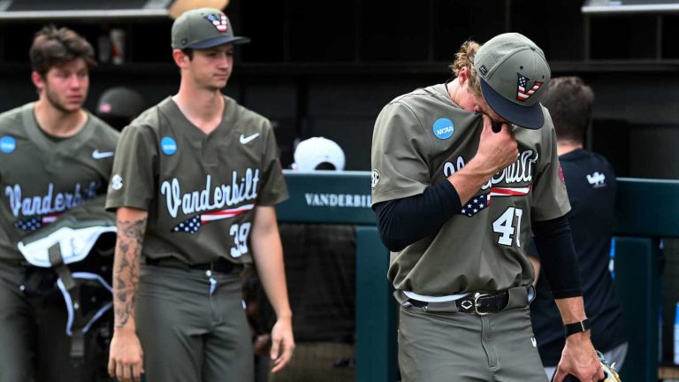 Vanderbilt makes wrong kind of history in stunning upset loss