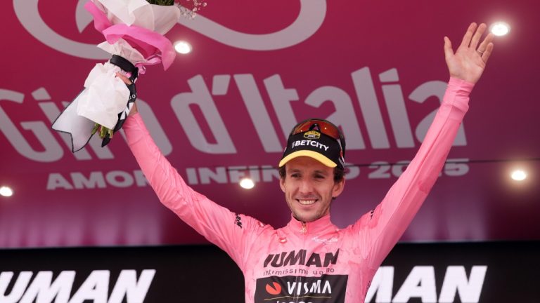 British rider Yates wins Giro d’Italia, Canada’s Gee finishes fourth