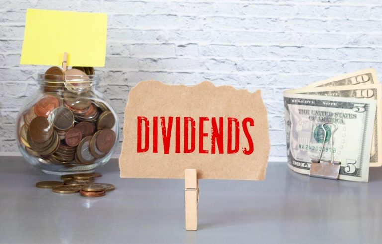 5 Top Dividend Stocks Yielding 5% or More to Buy Right Now for Passive Income