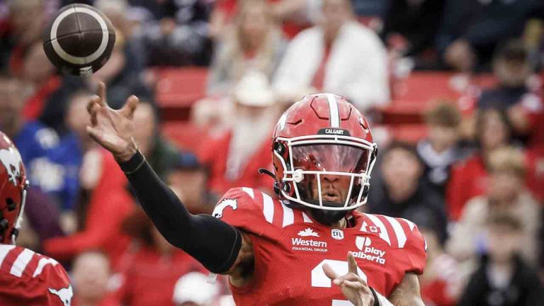 Stampeders hand Blue Bombers first loss of the season in Stampede Bowl
