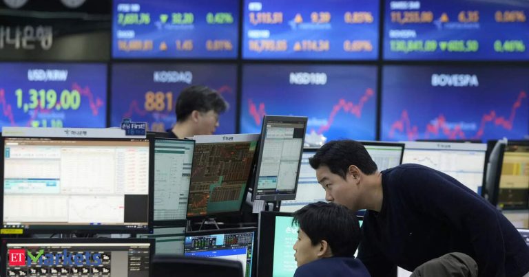 Asian Stocks: Asia stocks slip as US tariff war keeps investors on edge