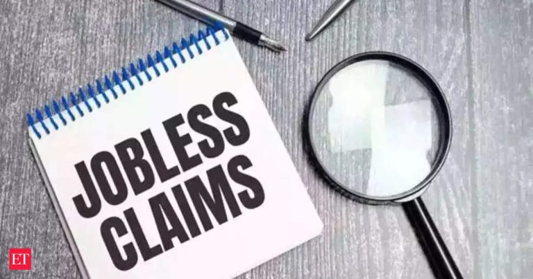 US weekly jobless claims fall; job growth appears steady in July