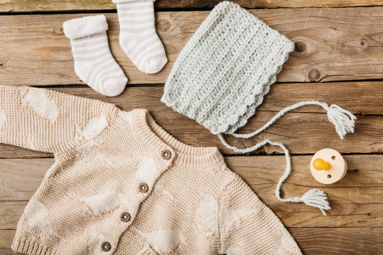 Knitting Baby Clothes: A Creative Way to Bond with Your Bump