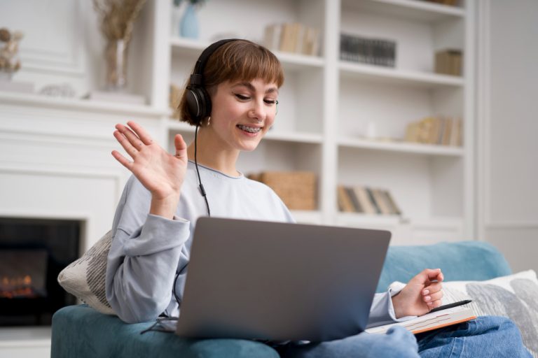 Talking to Random Strangers Online is the Most Unexpected Culture Swap Ever