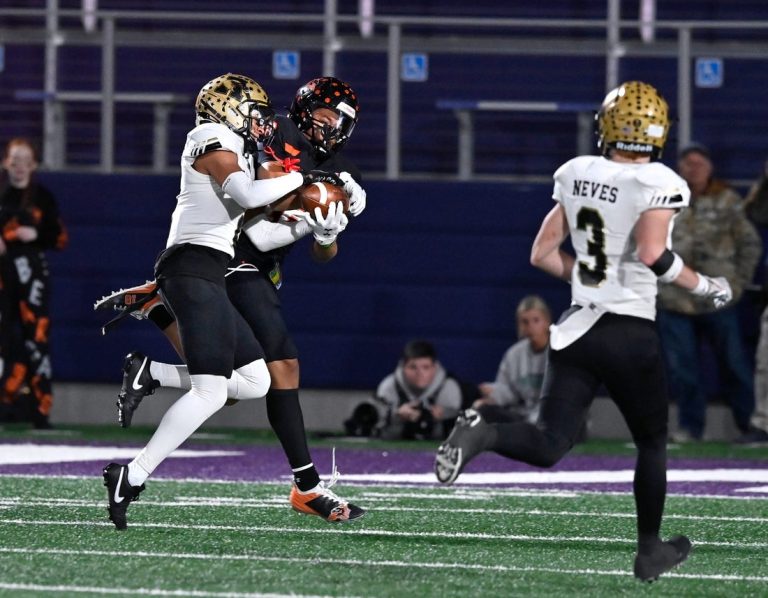 WR Kaydon Finley shuns dad’s alma mater, picks Notre Dame