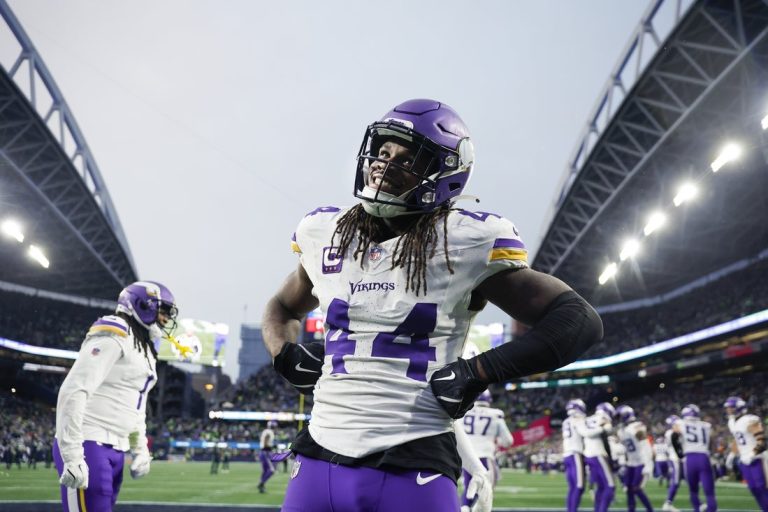 Vikings S Josh Metellus agrees to multi-year extension