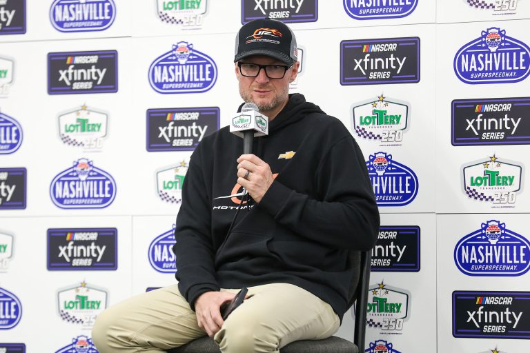 Dale Earnhardt Jr. publicly backs original NASCAR Chase format amid championship debate