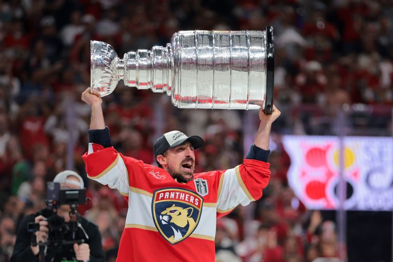When Brad Marchand mocked Canucks with an iconic invisible Stanley Cup kiss celebration 