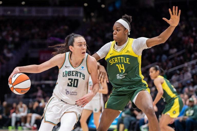 Visiting Storm look to gain ground on Liberty