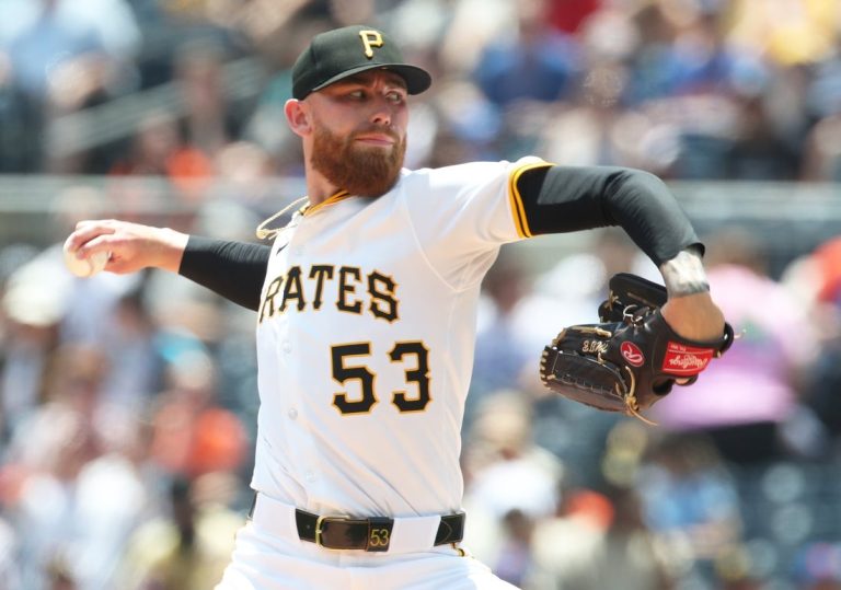 Twins seek series victory vs. slumping Pirates