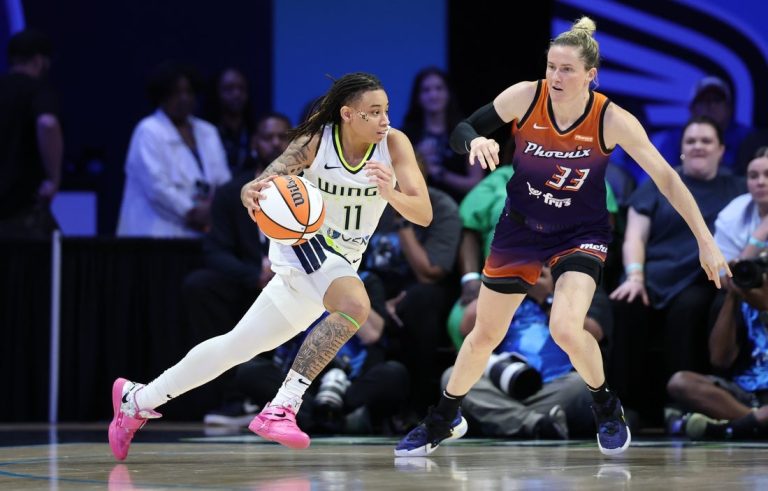 Mercury shoot for revenge against rookie-led Wings