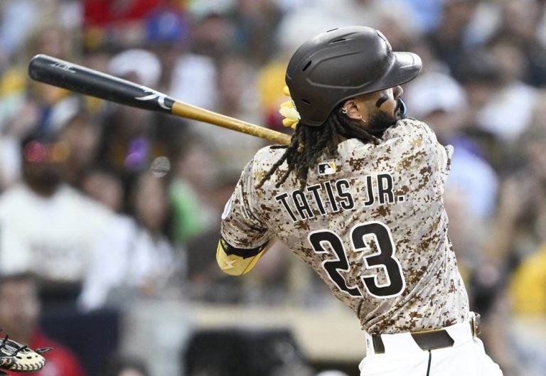 Fernando Tatis Jr., bullpen lead Padres past Rangers