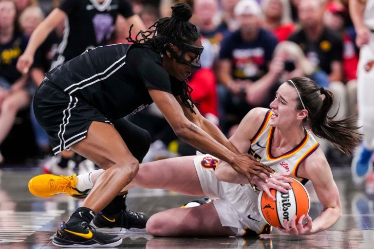 Caitlin Clark off in return to Fever; Indiana tinkering with off-ball role